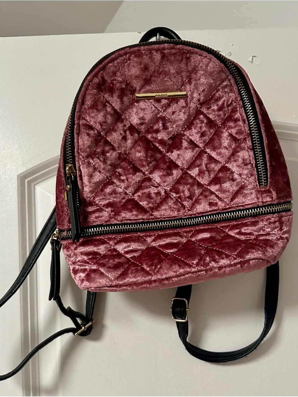 Aldo Quilted Velvet Mini Backpack peeling shown in picture!!!